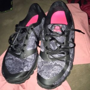 Nike Running shoes size 11 I good condition.